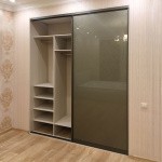 Шкаф с декоративным зеркалом Шкаф с декоративным зеркалом